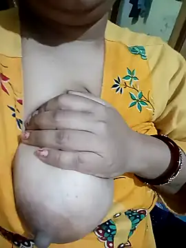 Snapshot of angry_couplez chatting on January 18, 2026, 1:09 am angry couplez online show from January 18, 2026, 1:09 am