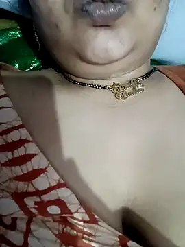 Snapshot of angry_couplez chatting on February 28, 2026, 4:30 pm angry couplez online show from February 28, 2026, 4:30 pm