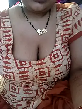 Snapshot of angry_couplez chatting on March 1, 2026, 7:32 am angry couplez online show from March 1, 2026, 7:32 am