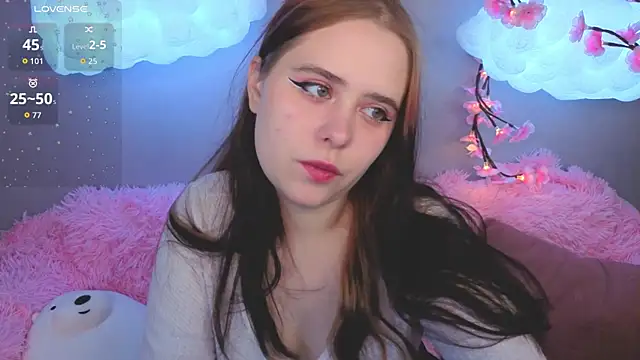 Snapshot of Alis_Platt chatting on March 4, 2026, 1:11 am Alis Platt online show from March 4, 2026, 1:11 am