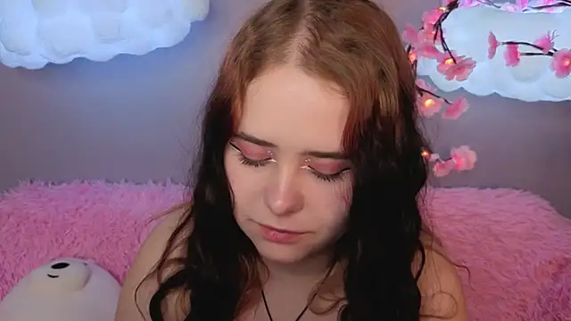 Snapshot of Alis_Platt chatting on March 9, 2026, 12:47 am Alis Platt online show from March 9, 2026, 12:47 am