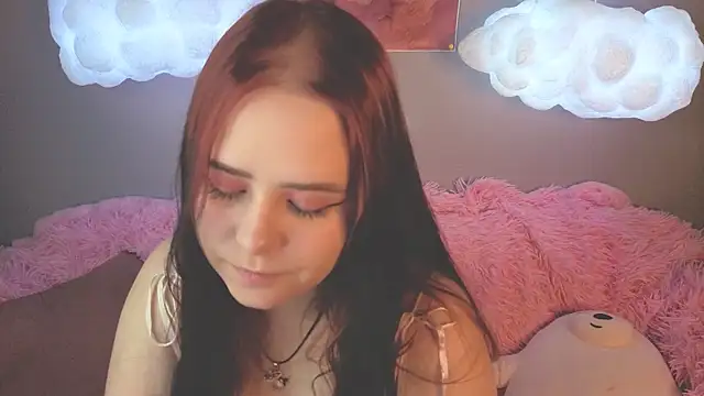 Snapshot of Alis_Platt chatting on April 10, 2026, 1:00 am Alis Platt online show from April 10, 2026, 1:00 am