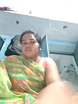 Snapshot of Rashi_cut chatting on October 6, 2025, 1:47 am Rashi cut online show from October 6, 2025, 1:47 am