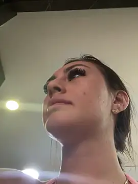 Isabellaa Palacios online show from April 9, 2026, 3:50 pm