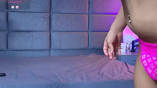 Slenna Moon online show from March 21, 2026, 11:52 pm