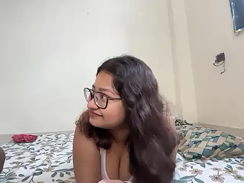 Drizzling Intimecy online show from September 23, 2025, 10:29 am