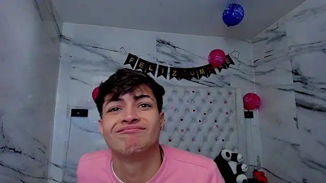 Ari and Storm online show from March 20, 2026, 3:17 pm