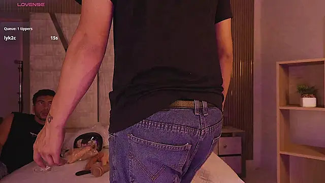 LiamDeep online show from January 17, 2026, 9:07 pm