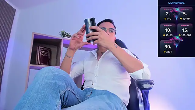 LiamDeep online show from March 2, 2026, 8:26 pm