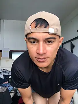 LiamDeep online show from May 16, 2026, 2:27 pm