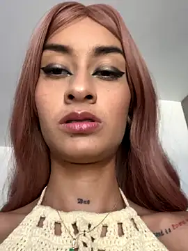 SunshineLizzy online show from September 10, 2025, 2:39 pm