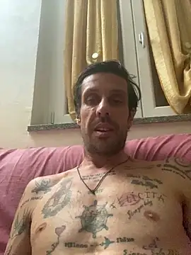 alex238423 online show from June 10, 2026, 8:08 pm