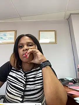 Snapshot of 031bubbles chatting on February 25, 2026, 11:31 am 031bubbles online show from February 25, 2026, 11:31 am