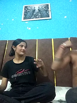 romantic couple1 online show from September 15, 2025, 1:05 am