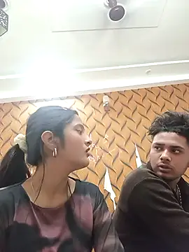 romantic couple1 online show from March 6, 2026, 1:02 am