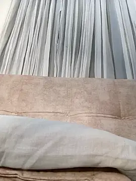 Marian Zeller online show from November 6, 2025, 9:10 am