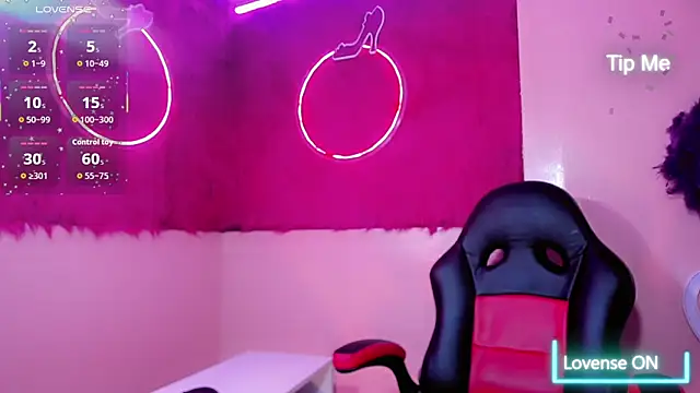 Snapshot of Madiso_Santiel chatting on September 10, 2025, 7:25 pm Madiso Santiel online show from September 10, 2025, 7:25 pm