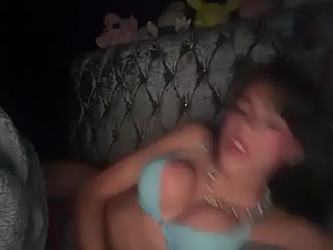 Snapshot of Renita2007x chatting on November 27, 2025, 6:43 pm Renita2007x online show from November 27, 2025, 6:43 pm