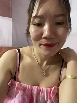 Snapshot of Pyy07 chatting on November 12, 2025, 8:37 am Pyy07 online show from November 12, 2025, 8:37 am