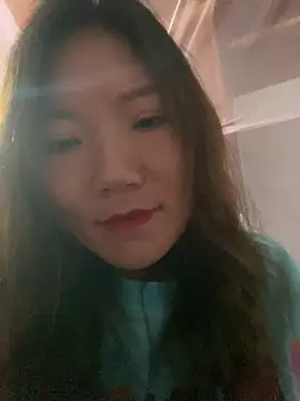 Pyy07 online show from November 30, 2025, 1:37 pm