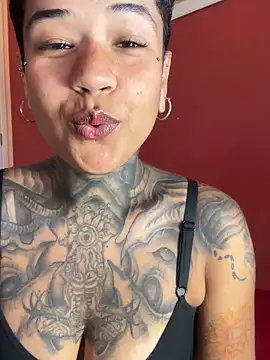 Snapshot of xbigpeach chatting on October 6, 2025, 11:18 am xbigpeach online show from October 6, 2025, 11:18 am