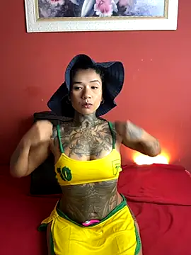 xbigpeach online show from November 6, 2025, 7:26 pm