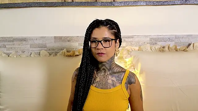 xbigpeach online show from April 19, 2026, 7:27 pm