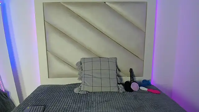 Andreacam js online show from September 11, 2025, 3:06 am