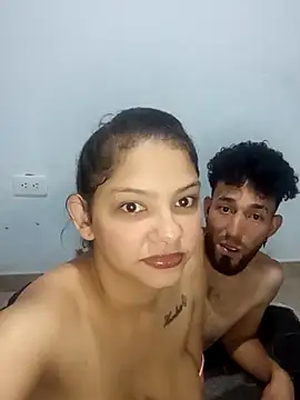 Snapshot of LunaAndOrion chatting on November 3, 2025, 4:03 am LunaAndOrion online show from November 3, 2025, 4:03 am