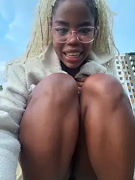 Snapshot of Sweet-Jade chatting on October 30, 2025, 10:54 pm Sweet-Jade online show from October 30, 2025, 10:54 pm