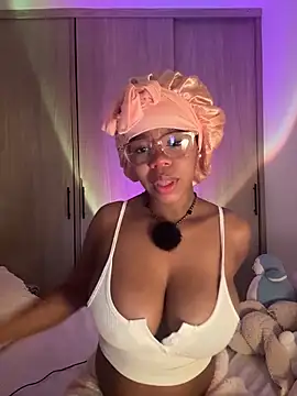 Sweet-Jade online show from May 14, 2026, 9:05 am