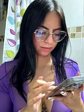 Clawd hot online show from December 17, 2025, 1:33 am