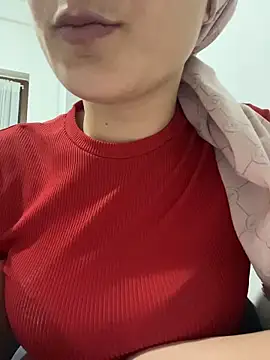 delibiri11 online show from April 3, 2026, 9:57 pm