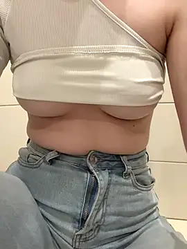 Cumonmme online show from October 23, 2025, 9:13 pm