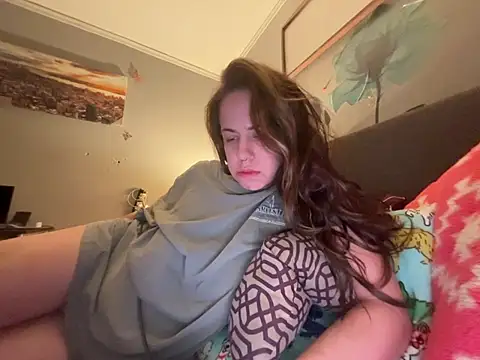 Vaua089 online show from April 19, 2026, 4:34 am