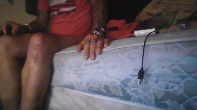 Snapshot of crassanova chatting on December 4, 2025, 11:30 am crassanova online show from December 4, 2025, 11:30 am