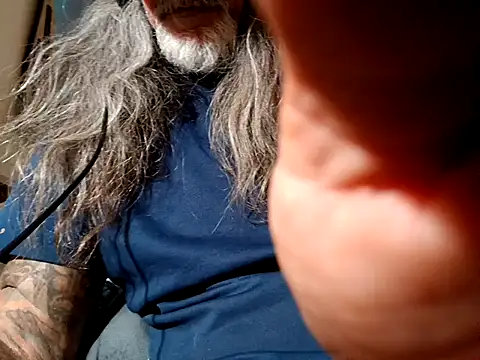 Snapshot of crassanova chatting on December 15, 2025, 12:37 am crassanova online show from December 15, 2025, 12:37 am