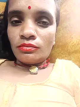 Hotwera online show from September 17, 2025, 10:00 pm