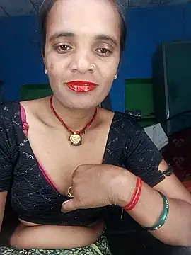 Hotwera online show from October 9, 2025, 7:01 pm