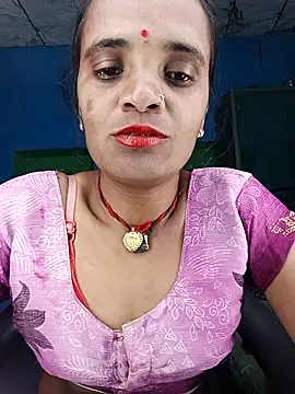 Hotwera online show from October 10, 2025, 7:51 am