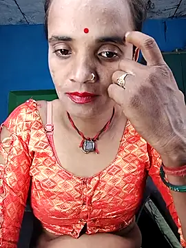 Hotwera online show from October 14, 2025, 7:03 pm