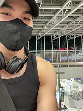 anhkiet huang online show from October 16, 2025, 1:34 pm