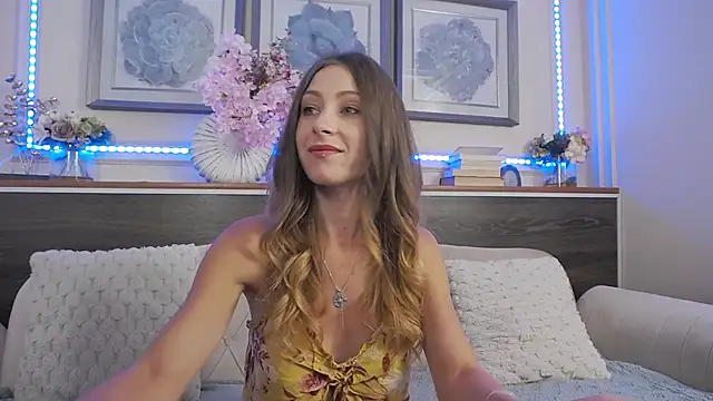 MuseDollX online show from September 14, 2025, 6:40 pm