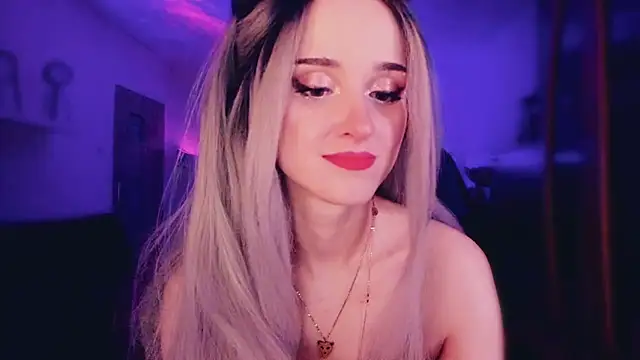 MistressJolie online show from January 8, 2026, 4:26 am