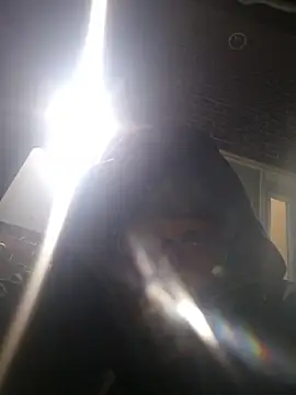 Snapshot of Eyelisss chatting on December 1, 2025, 4:17 am Eyelisss online show from December 1, 2025, 4:17 am