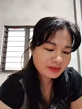 kute-00 online show from November 19, 2025, 2:22 am