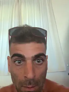 Snapshot of marconeilbiacco99 chatting on October 2, 2025, 9:49 am marconeilbiacco99 online show from October 2, 2025, 9:49 am