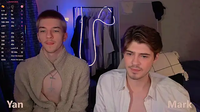 itsyanbb online show from December 15, 2025, 4:50 am