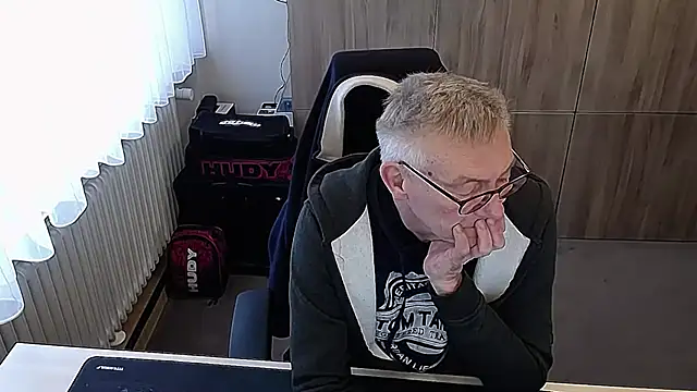 randyandy67 online show from February 6, 2026, 9:45 am