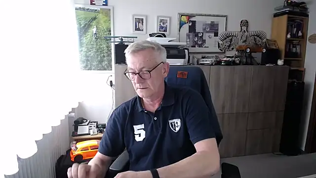 Snapshot of randyandy67 chatting on June 9, 2026, 2:17 pm randyandy67 online show from June 9, 2026, 2:17 pm